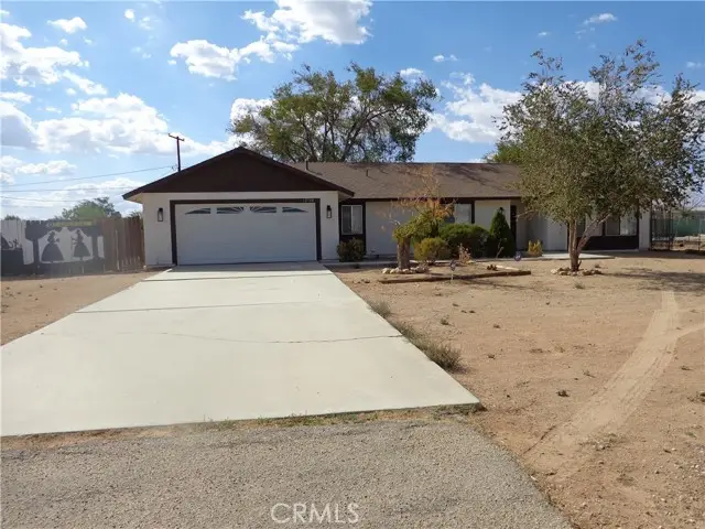 12744 Running Deer, Apple Valley, CA 92308 - #1