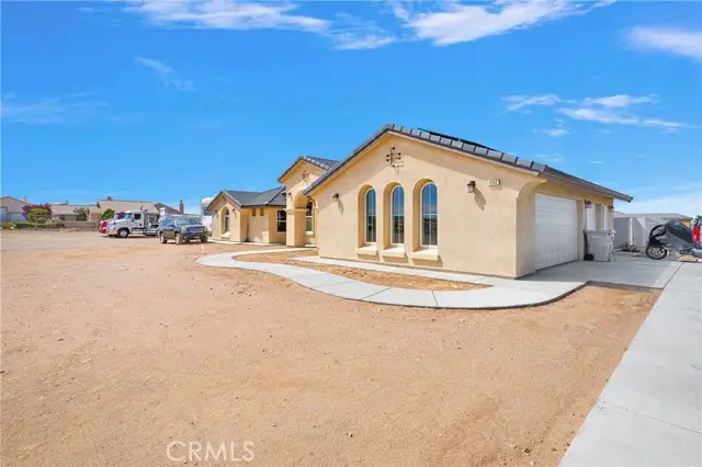 12752 Farmington Street, Oak Hills, CA 92344 - #2