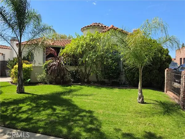 8927 S Denker, Los Angeles, CA 90047