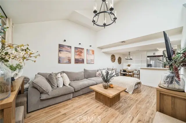 435 W 9th Street, Upland, CA 91786 - #1