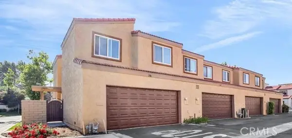 2766 Via Hacienda #102, Fullerton, CA 92835