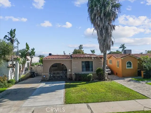 3640 W 60th Street, Los Angeles, CA 90043 - #1