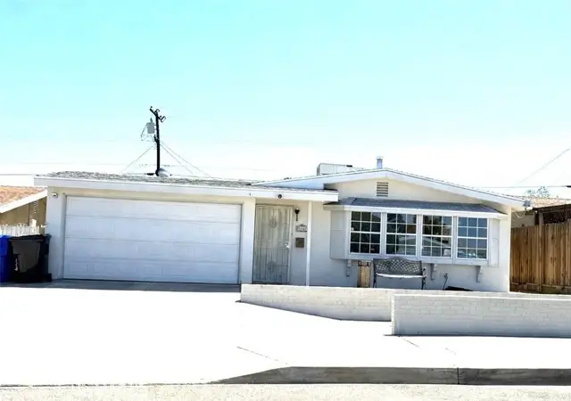 1700 Sunrise Rd., Barstow, CA 92311 - #1