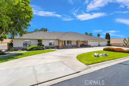 19875 Eyota Road, Apple Valley, CA 92308 - #3