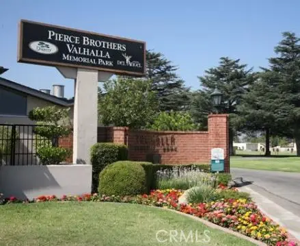 10621 Victory Boulevard, North Hollywood (los Angeles), CA 91606