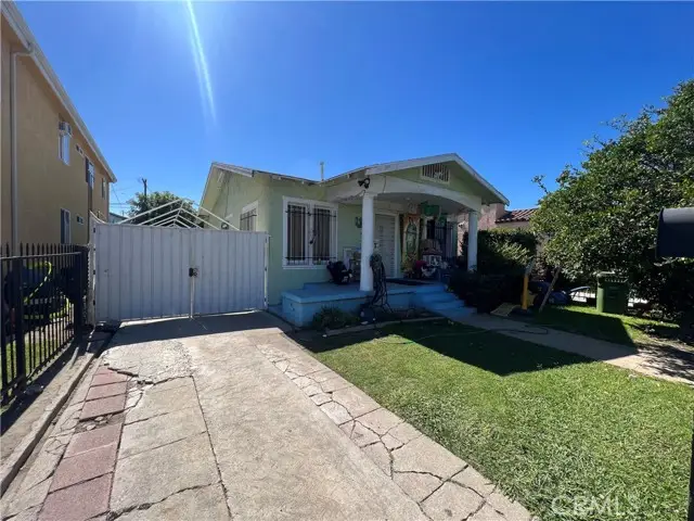 822 E 76th Street, Los Angeles, CA 90001 - Image #2