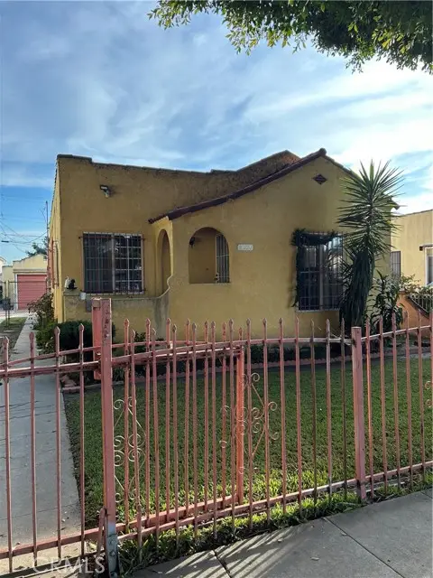 1014 E 84th St, Los Angeles, CA 90001