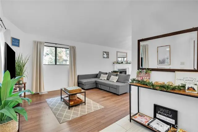 561 Dover Court, Lake Arrowhead, CA 92352 - Image #2