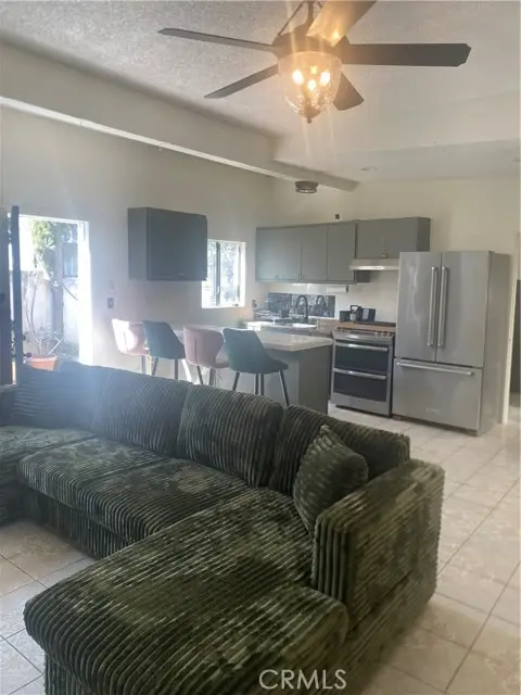 10334 Tujunga Canyon Blvd, Tujunga (los Angeles), CA 91041