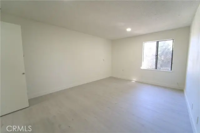 600 W Third St #B211, Santa Ana, CA 92701 - Image #3