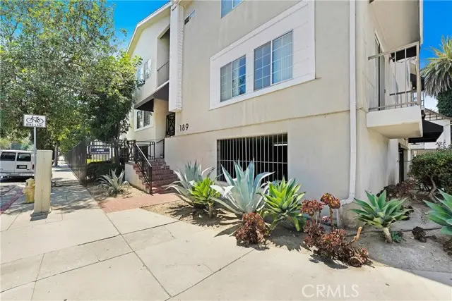 4189 Vineland Avenue #108, North Hollywood, CA 91602 - Image #1