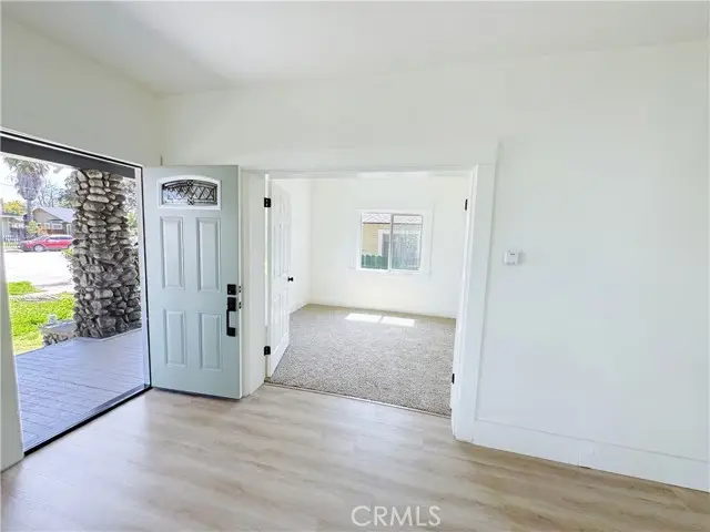 873 N Towne, Pomona, CA 91767 - Image #2