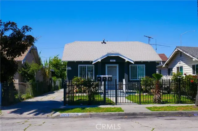 431 W 81st St, Los Angeles, CA 90003 - Image #1