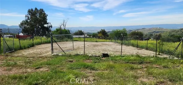 0 Kadina Dr, Sylmar (los Angeles), CA 91342