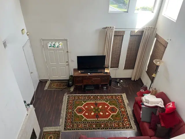 317 Oakview Dr, Azusa, CA 91702 - Image #2