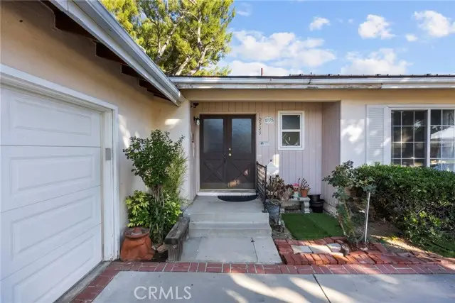 10533 Kurt Street, Sylmar, CA 91342 - Image #3