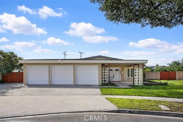 203 N Royal Place, Anaheim, CA 92806 - Image #1