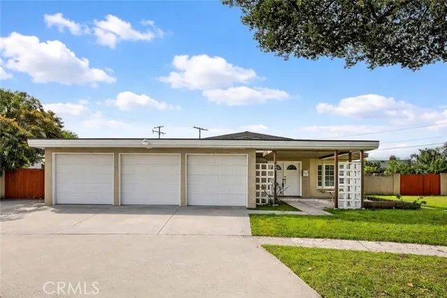 203 N Royal Place, Anaheim, CA 92806 - Image #3