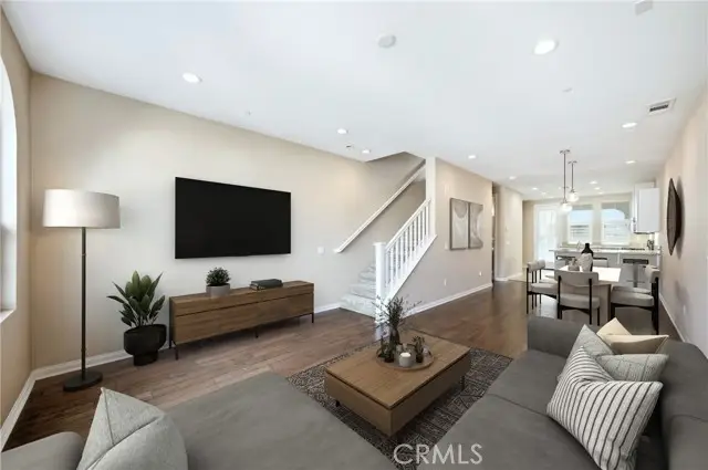 810 E Prommenade #C, Azusa, CA 91702 - Image #2