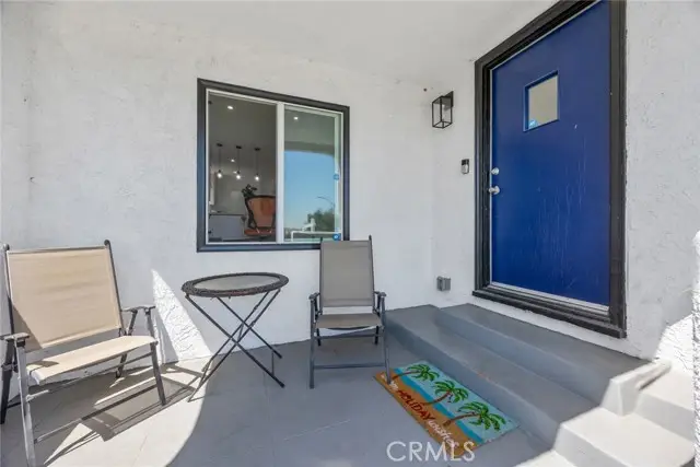7037 Cimarron Street, Los Angeles, CA 90047 - Image #2