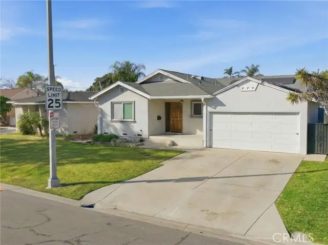 6545 Dos Rios Rd, Downey, CA 90240 - Image #1