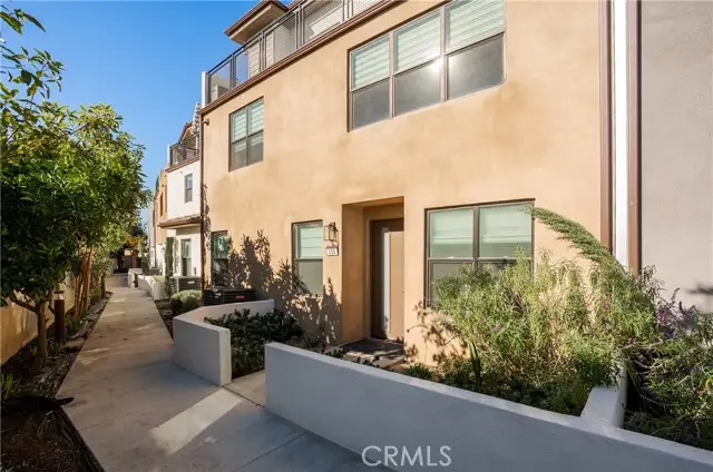 355 S Cypress Street, La Habra, CA 90631 - Image #2