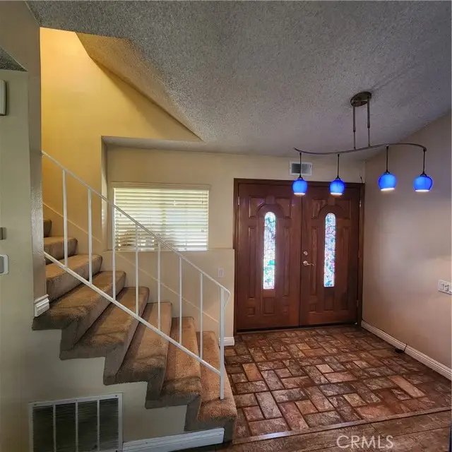 5573 Pueblo Court, Commerce, CA 90040 - Image #3