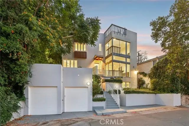 13424 Contour, Sherman Oaks, CA 91423 - Image #3