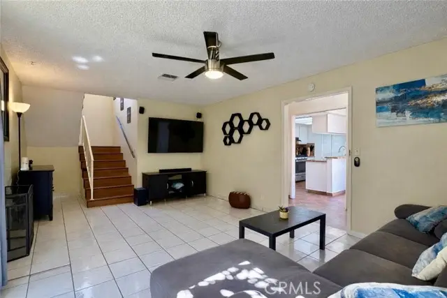 9053 Willis, San Fernando Valley, CA 91402 - #3