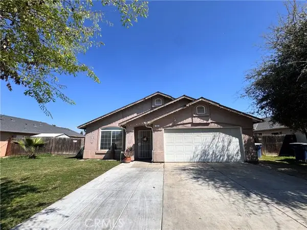 142 White, Tulare, CA 93274