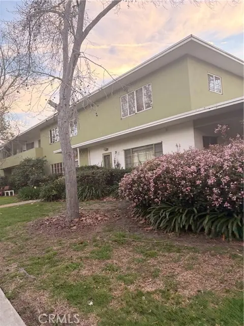 5222 Village, Los Angeles, CA 90016