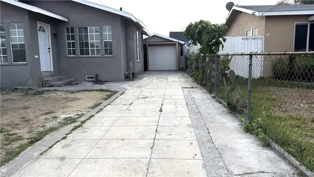 6072 Gifford, Huntington Park, CA 90255 - #2