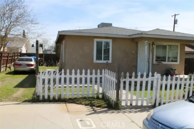 241 Hull Avenue, Madera, CA 93638 - #1