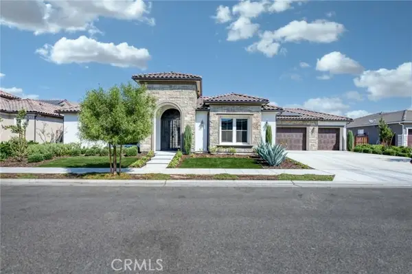 2687 Trenton, Clovis, CA 93619