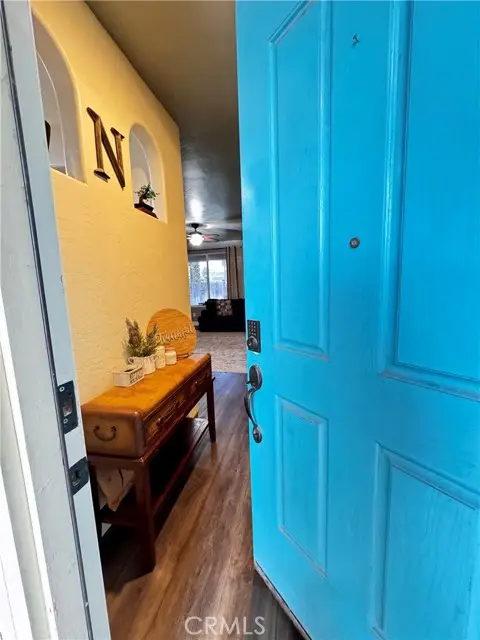 2945 W Vine, Visalia, CA 93291