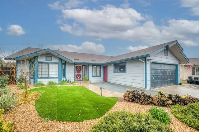 6189 N Cleo Avenue, Fresno, CA 93722 - Image #2