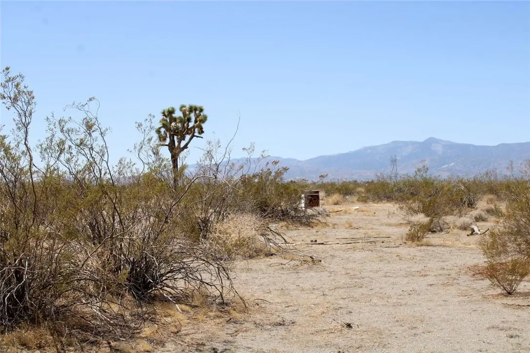 14999 Mojave Drive, Phelan, CA 92371 - Image #1