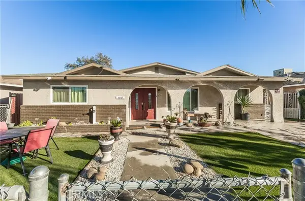 2467 S Holloway Avenue, Fresno, CA 93725