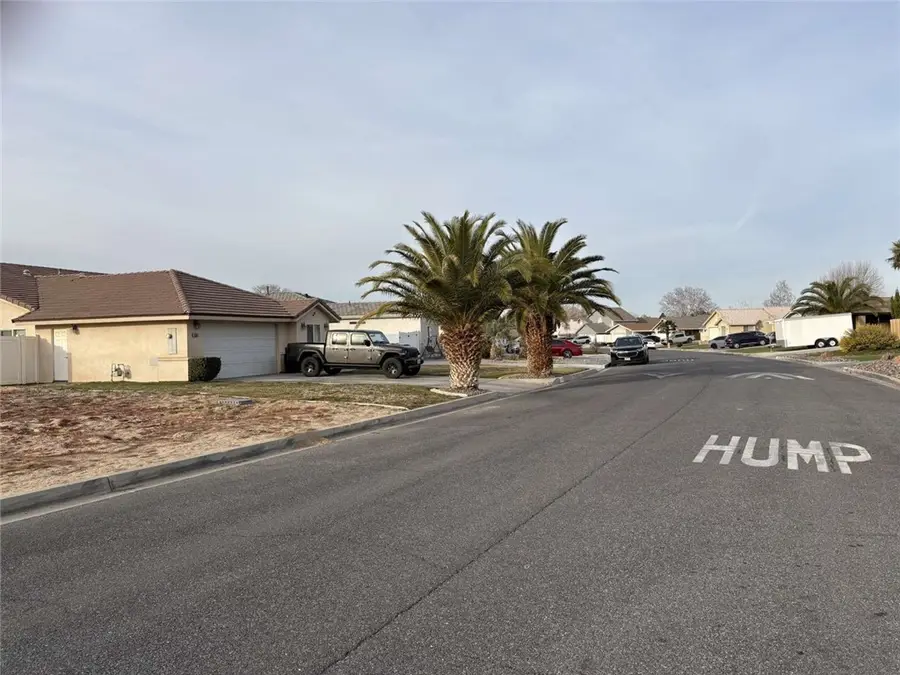 13089 Bermuda Dunes Road, Victorville, CA 92395 - #2