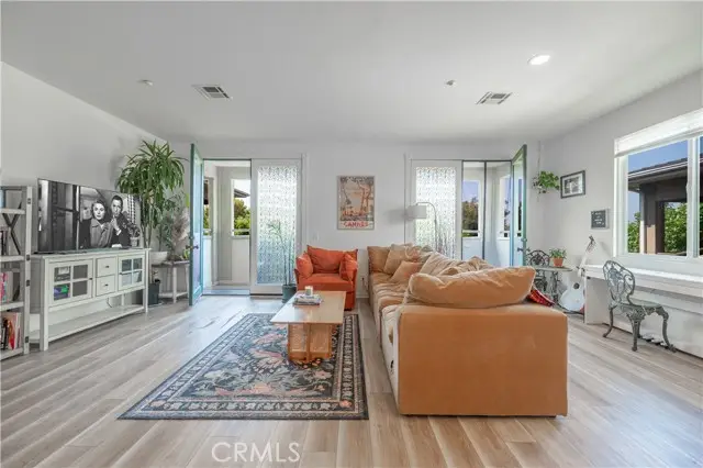 1448 N Fair Oaks Avenue #207, Pasadena, CA 91103 - Image #1