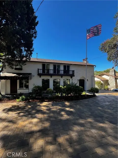 2430 Orange Avenue, La Crescenta, CA 91214