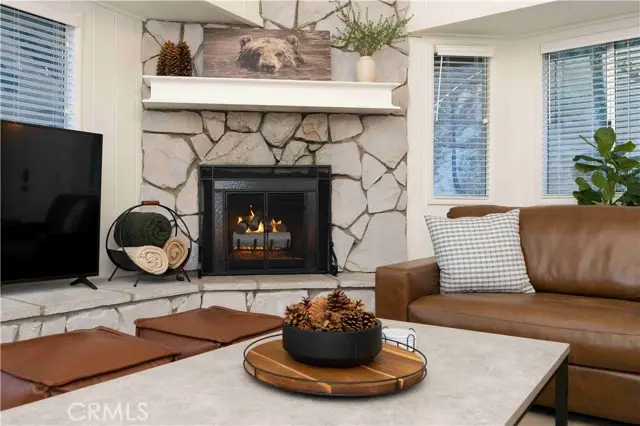 695 Sutter Lane, Lake Arrowhead, CA 92352 - Image #3