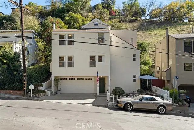 4558 Jessica Dr, Los Angeles, CA 90065 - Image #2