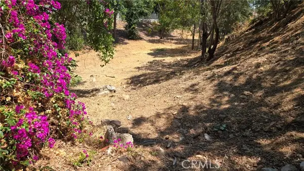 631 N Avenue 48, Los Angeles, CA 90042