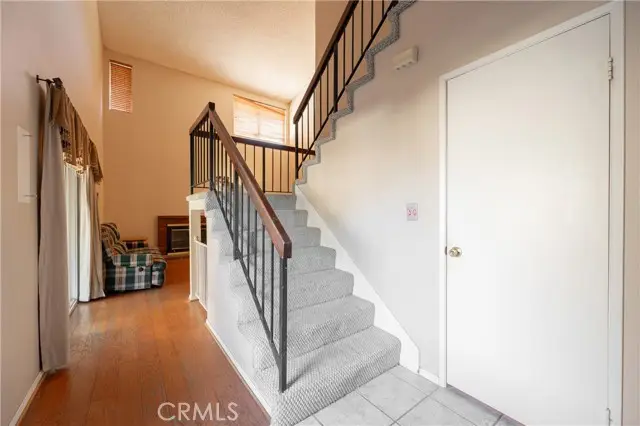 25710 Lupita, Valencia, CA 91355 - Image #2