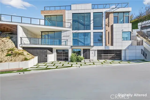 4016 Oakfield Dr, Sherman Oaks, CA 91423 - #1