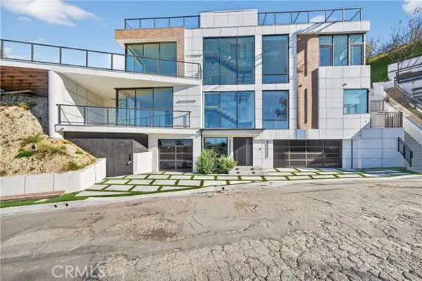 4016 Oakfield Dr, Sherman Oaks, CA 91423