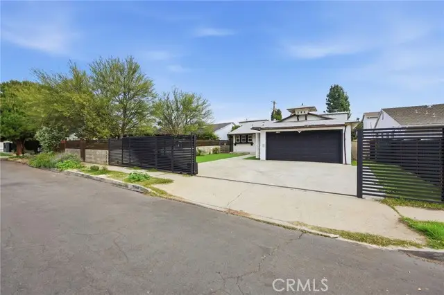 7108 Mammoth, Van Nuys, CA 91405 - Image #2