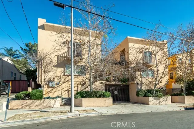 10160 Fernglen Avenue #7, Tujunga, CA 91042 - Image #2