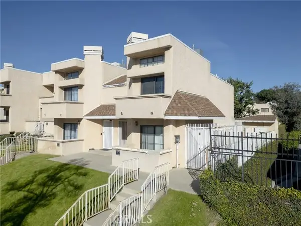 15035 Nordhoff Street #112, North Hills (los Angeles), CA 91343